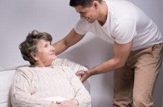 Опікунство для літніх людей: як отримати та оформити у 2024 році