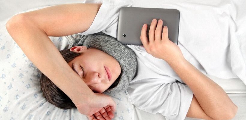 Оптимальний час сну для підлітків: скільки годин потрібно спати щодня