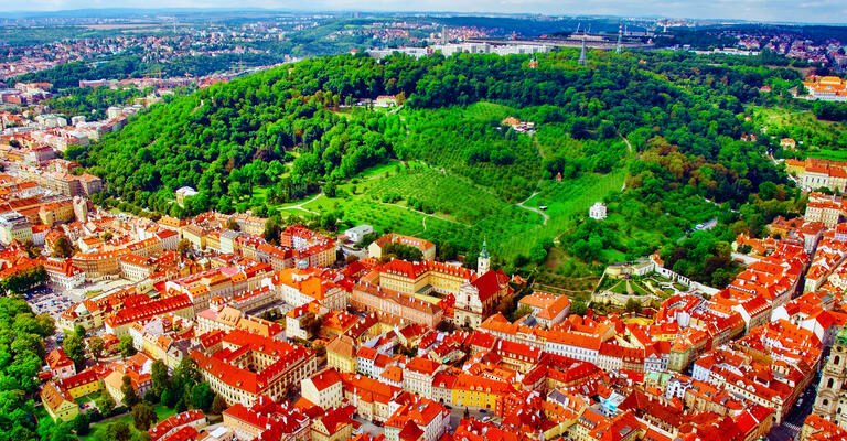 Прага: ТОП-10 цікавих місць, які варто відвідати кожному туристу