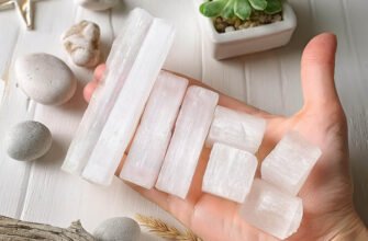 Селеніт: магічні властивості та їх вплив на ваше життя