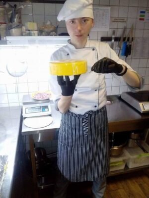 Що необхідно здавати на кондитера: перелік іспитів та навичок для вступу