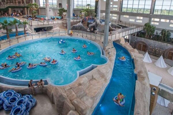 Що взяти в аквапарк: список необхідних речей для комфортного відпочинку