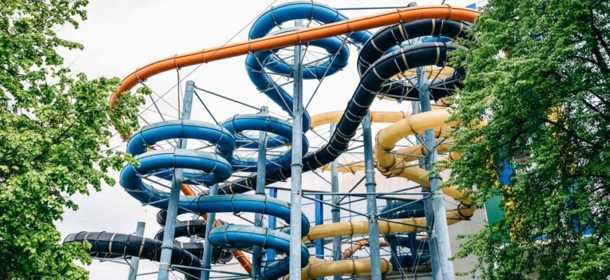 Що взяти з собою в аквапарк Львова: обов’язковий список речей