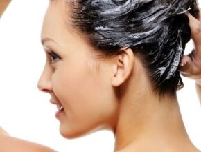 Скільки часу тримати кондиціонер на волоссі: оптимальні поради для вас