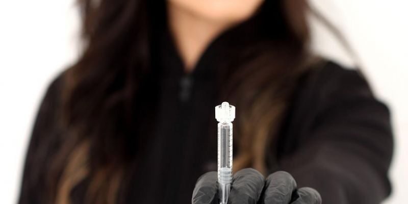 Скільки часу займає навчання на косметолога в Україні: ключові аспекти