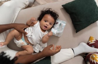 Скільки підгузків потрібно дитині на місяць: повний розрахунок та поради