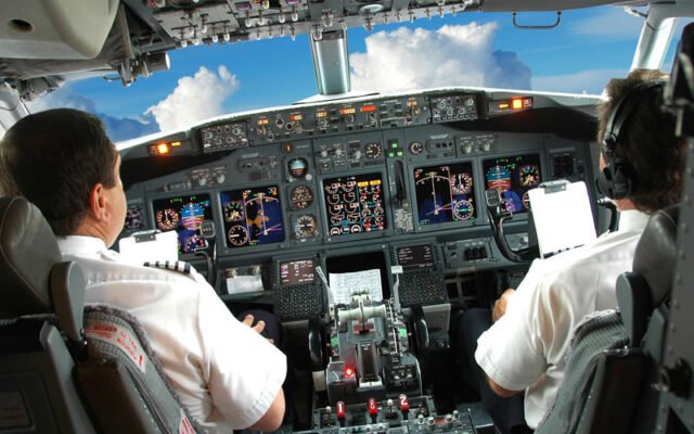 Скільки років потрібно вчитися на пілота: повний гід майбутнім пілотам