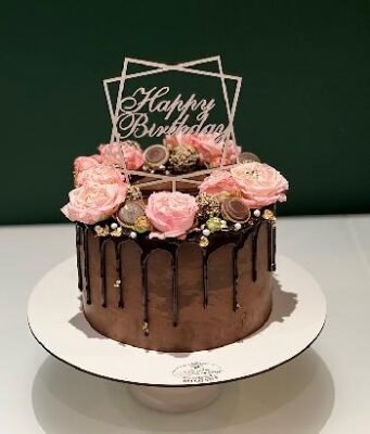 Створення Ідеального Торту на 55 Років: Рецепти та Дизайнерські Ідеї