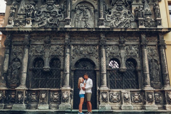 Топ 10 цікавих локацій Львова для фотосесій: від класики до сучасності