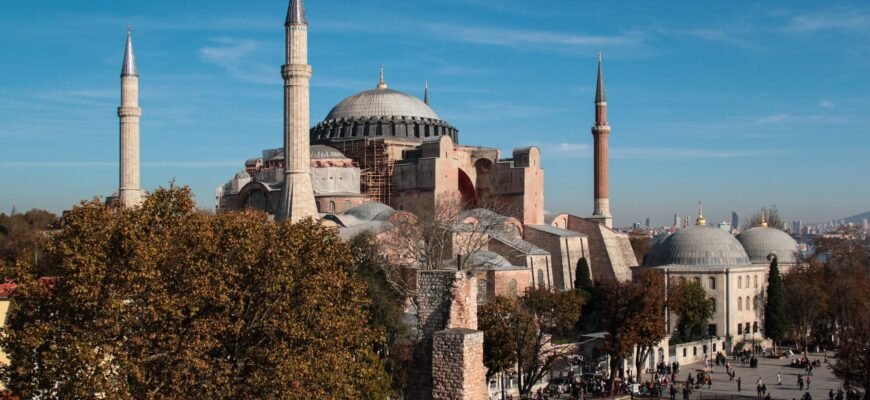 Цікаві факти про Айя-Софію: історія, архітектура, значення