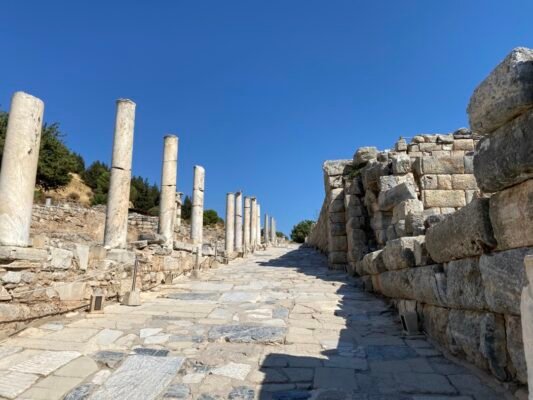 Цікаві факти про храм Артеміди в Ефесі: історія, легенди, архітектура