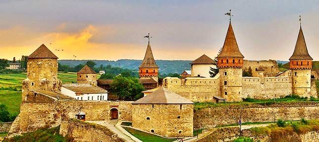 Кам'янець-Подільський — місто сонця. Що подивитись за 1 день ...