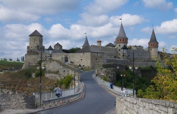 Цікаві факти про Кам’янець-Подільську фортецю: історія та таємниці
