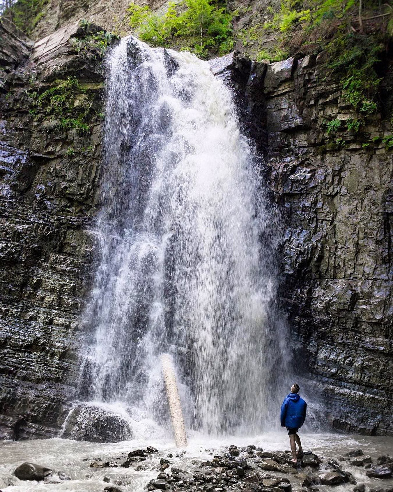 Манявський водоспад – як дістатись, маршрут та цікаві місця поруч ...