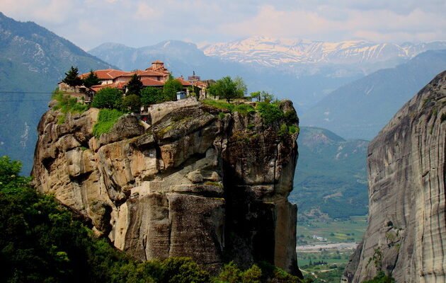 Цікаві факти про Метеори в Греції: унікальні скелі та монастирі Цікаві факти про Метеори в Греції: унікальні скелі та монастирі