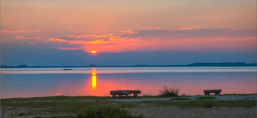 Цікаві факти про озеро Світязь: історія, природа, відпочинок