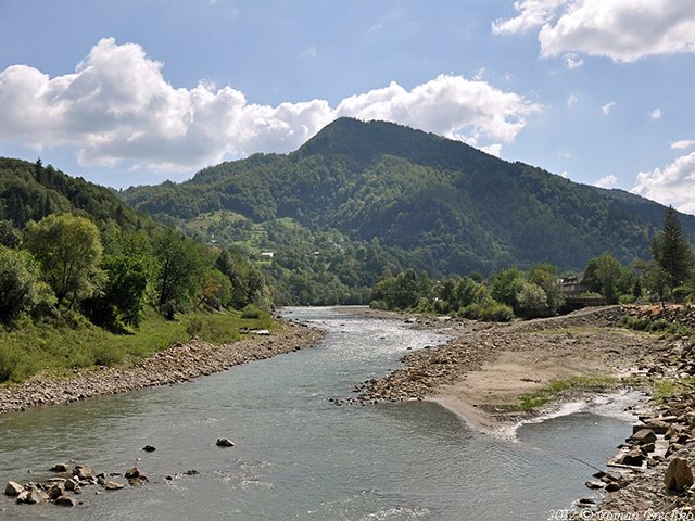 Річка Черемош у Вижниці