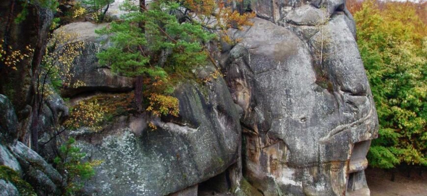 Цікаві факти про Скелі Довбуша: історія, легенди та природа