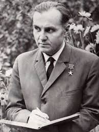 Цікаві факти про Василя Сухомлинського, які вас здивують Цікаві факти про Василя Сухомлинського, які вас здивують