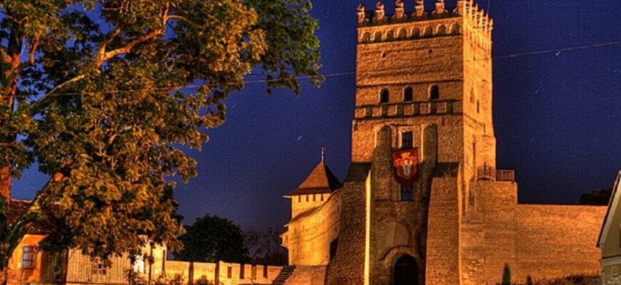 Цікаві факти про замок Любарта: історія, таємниці і легенди Волині Цікаві факти про замок Любарта: історія, таємниці і легенди Волині