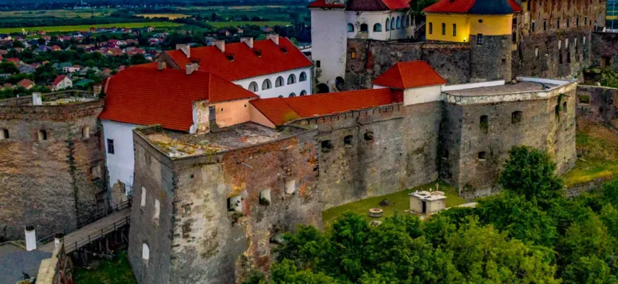 Цікаві факти про замок Паланок: історія, міфи та легенди Мукачево