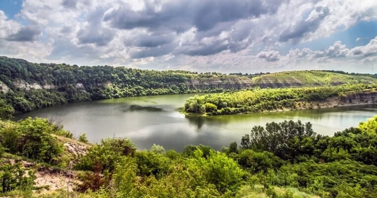 Цікаві місця Хмельниччини: що варто відвідати для незабутніх вражень