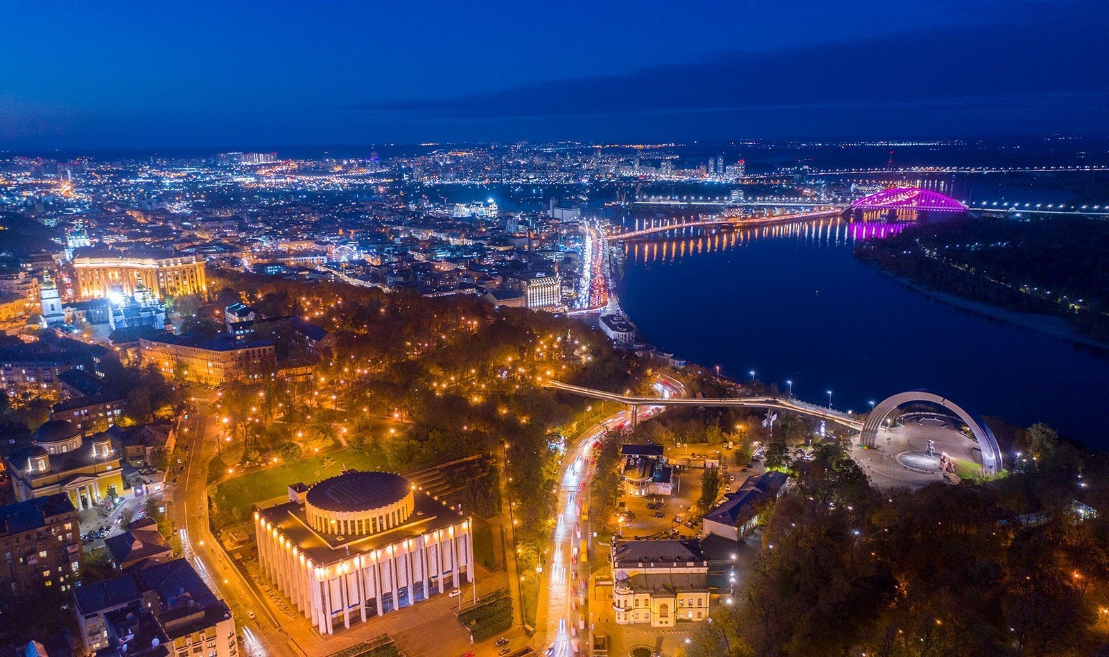 Цікаві місця Києва: куди поїхати на машині? | 7Cars