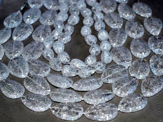 Цукровий кварц: унікальні властивості та їх застосування в житті