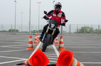 В якому віці дозволено керувати мотоциклом в Україні: правила та поради