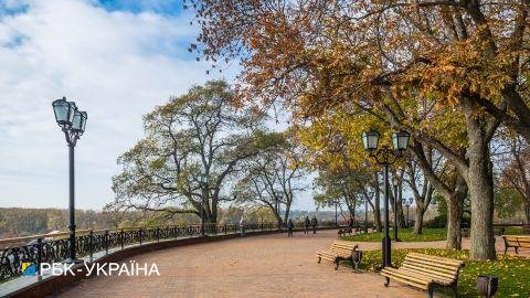 Що подивитися у Чернігові восени - пам'ятки історії, дерев'яні ...