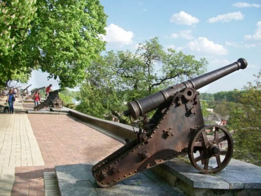Відкрийте для себе найцікавіші місця Чернігова: кращі локації міста