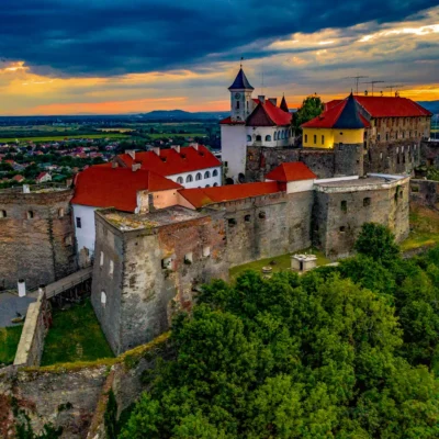 Відкрийте для себе найцікавіші місця Мукачева: пам’ятки й розваги