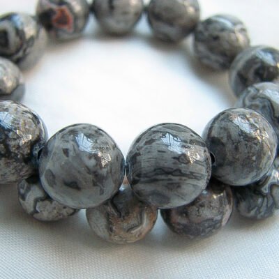 Властивості каменю яшма: історія, застосування та енергетика