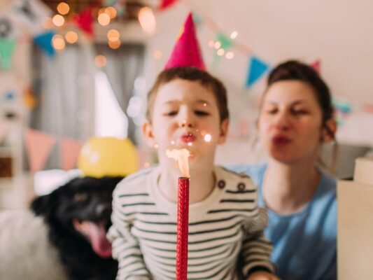 Як організувати незабутній та цікавий день народження: ідеї та поради