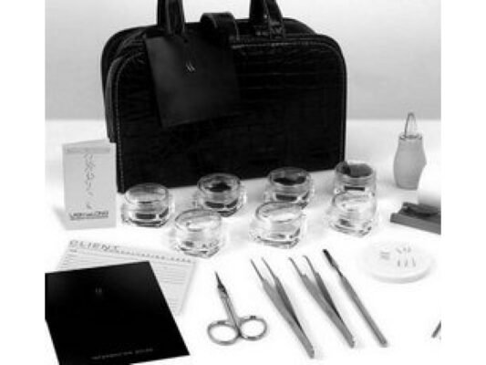 Як підготуватись до нарощування вій: все, що потрібно знати