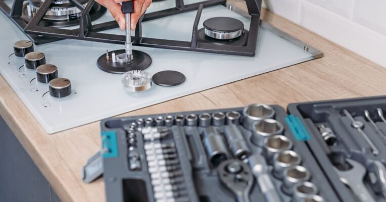 Як правильно запалити газову конфорку: покроковий гайд для безпеки