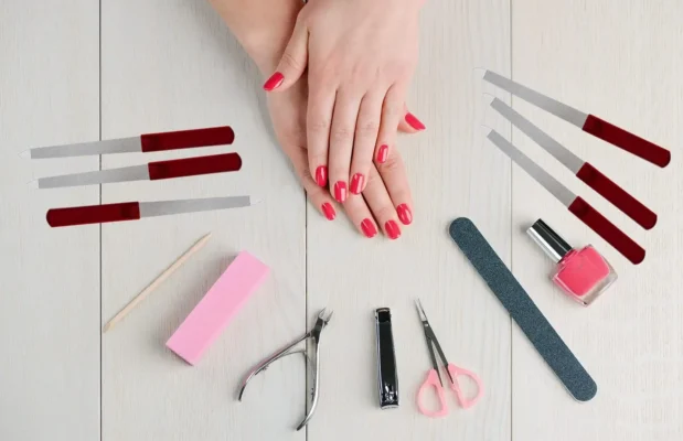 Як зробити манікюр вдома: необхідні інструменти та матеріали