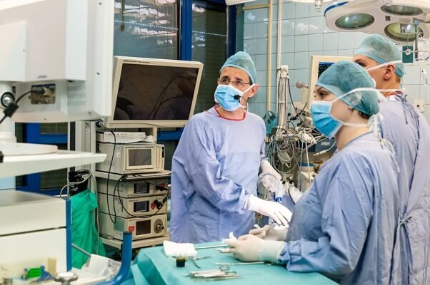 Які іспити обрати для вступу на медичний факультет: рекомендації