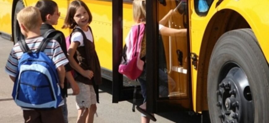 З якого віку діти платять за проїзд у поїздах? Правила та поради З якого віку діти платять за проїзд у поїздах? Правила та поради