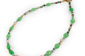 Жадеїт: магічні властивості каменю для гармонії та захисту