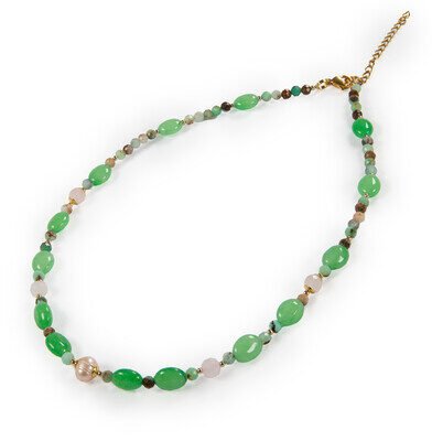 Жадеїт: магічні властивості каменю для гармонії та захисту