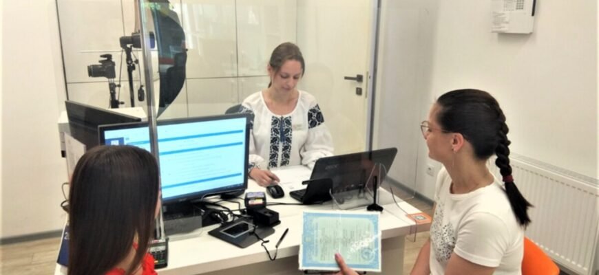 Чи може дитина бути прописана окремо від батьків: юридичні нюанси