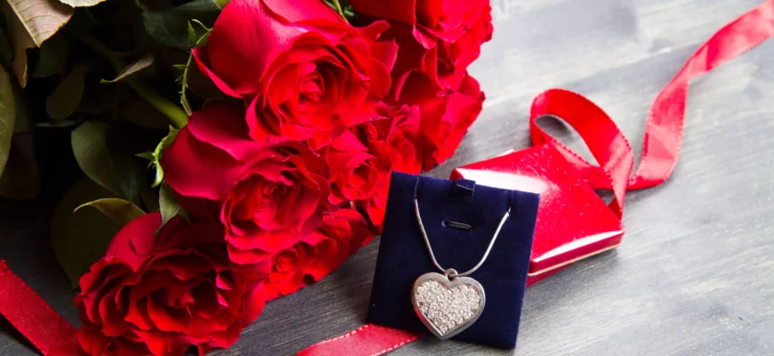 Ідеї подарунків дівчині на день народження: оберіть найкращий сюрприз!