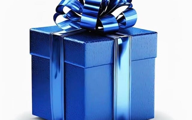 Ідеї подарунків зятю на день народження: корисні та оригінальні варіанти