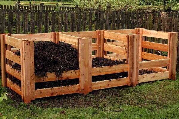 Компостна яма: оптимальна відстань від сусідів для вашого саду