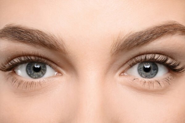 Крем для очей від зморшок: обираємо найкращий засіб для молодості
