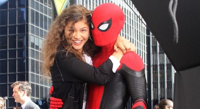 «ЛЮДИНА-ПАВУК: Далеко від дому» - ДАЛЕКИЙ ВІД ІДЕАЛУ ФІЛЬМ або як ЗЛИТИ  ЛИХОДІЯ за 5 ХВИЛИН!