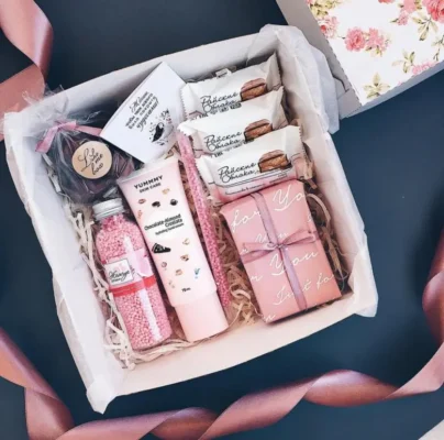 Оригінальні ідеї подарунків для подруги на день народження: обери найкраще