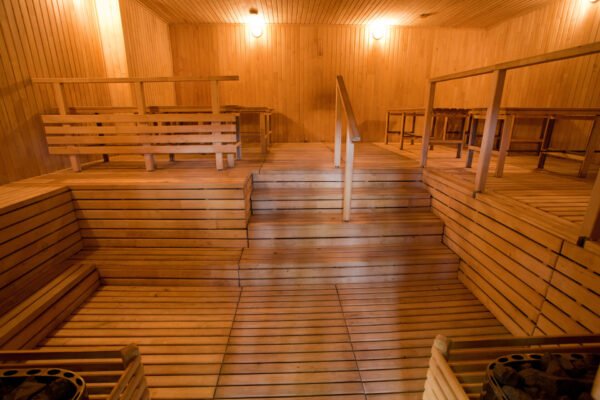 Парило: причини використання та як правильно паритися в лазні