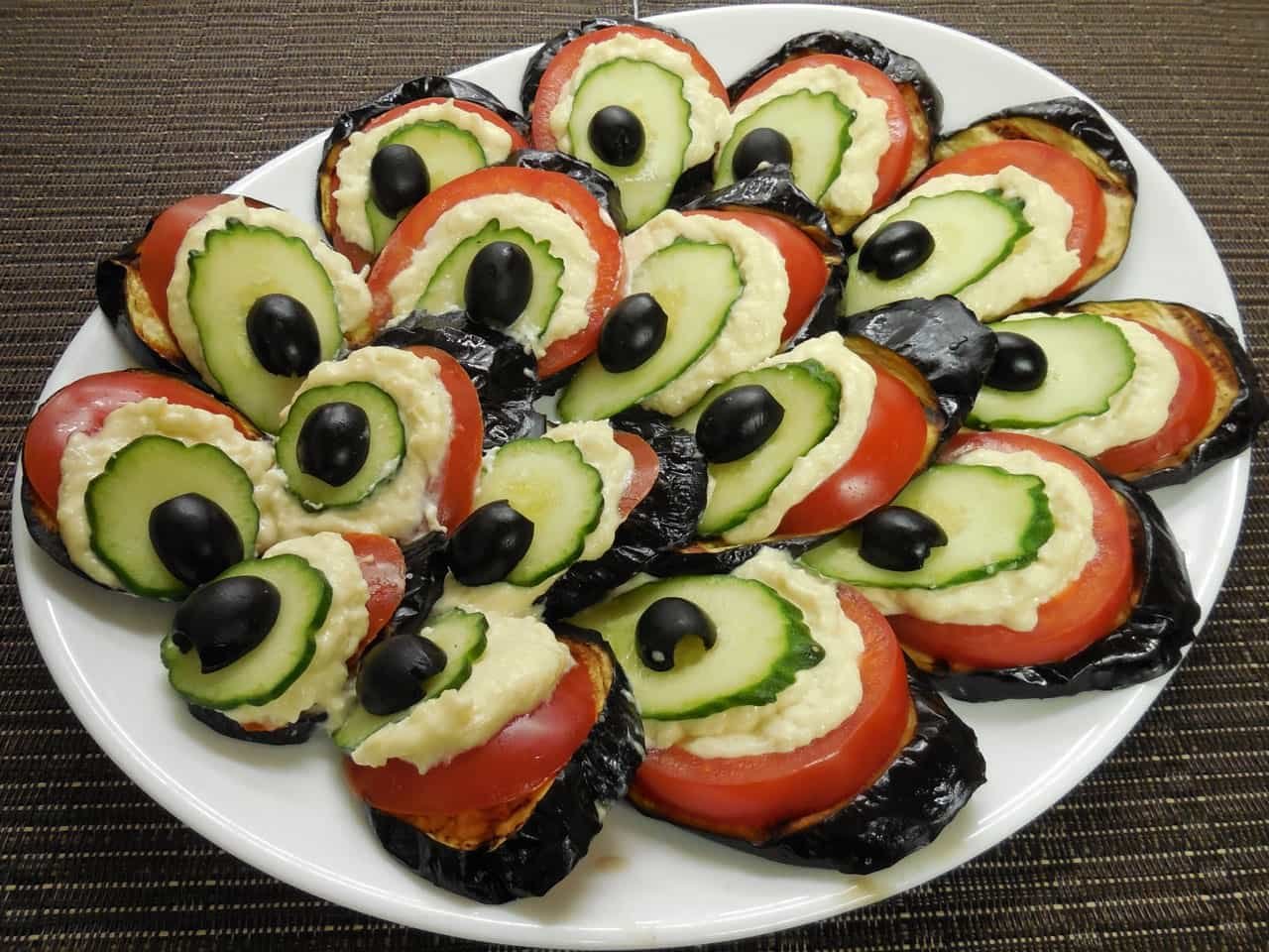 Меню на день народження — прості і смачні рецепти з фото